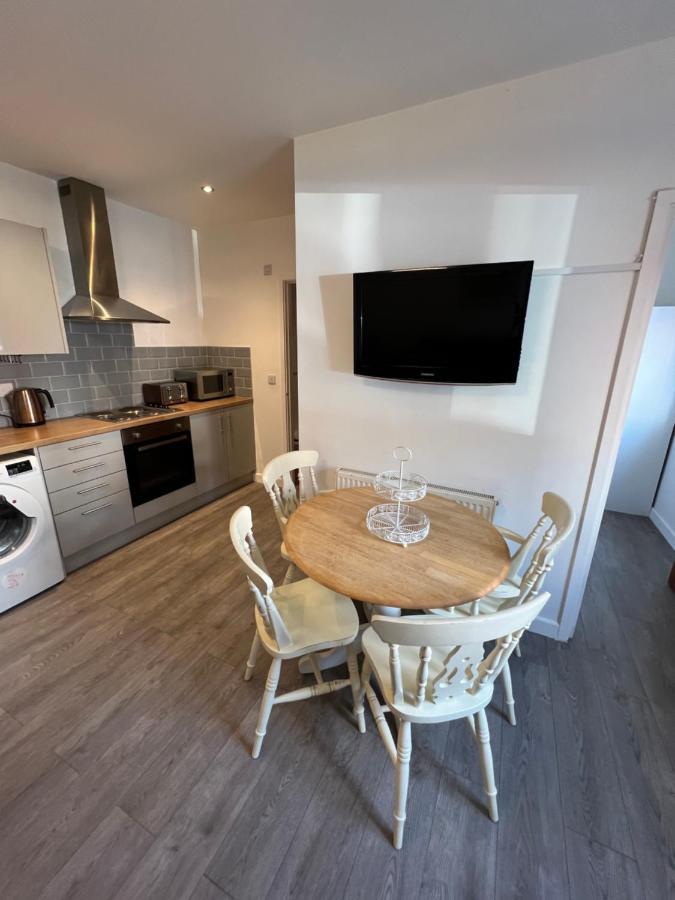 A Spacious Flat Cardiff Exterior photo